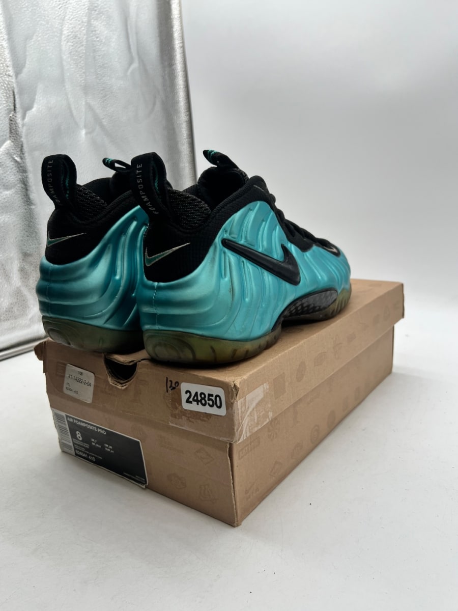 Nike Air Foamposite Pro Electric Blue 8 (Moderately Worn Pre-Owned)NikeRetro/Black-White - Image 3