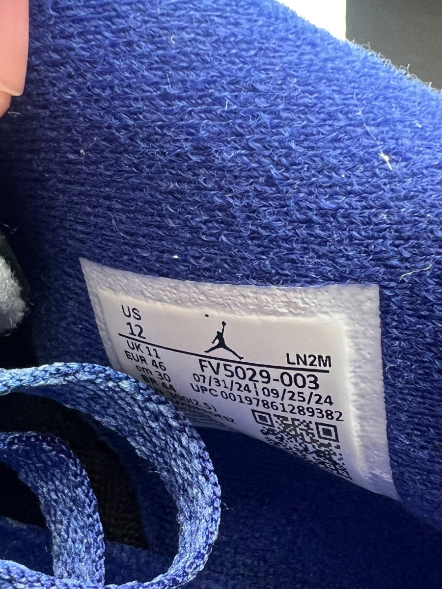 Jordan 4 Retro Rare Air (White Lettering) 12 (Moderately Worn Pre-Owned)JordanBlack/Fire Red/Deep Royal Blue/Dark Smoke Grey/Tech Grey - Image 7
