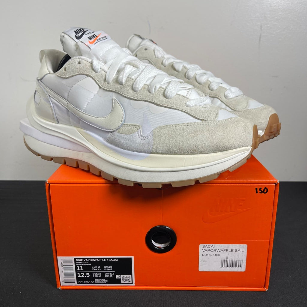 Nike Vaporwaffle sacai Sail Gum 11 (Moderately Worn Pre-Owned)NikeSail/White-White