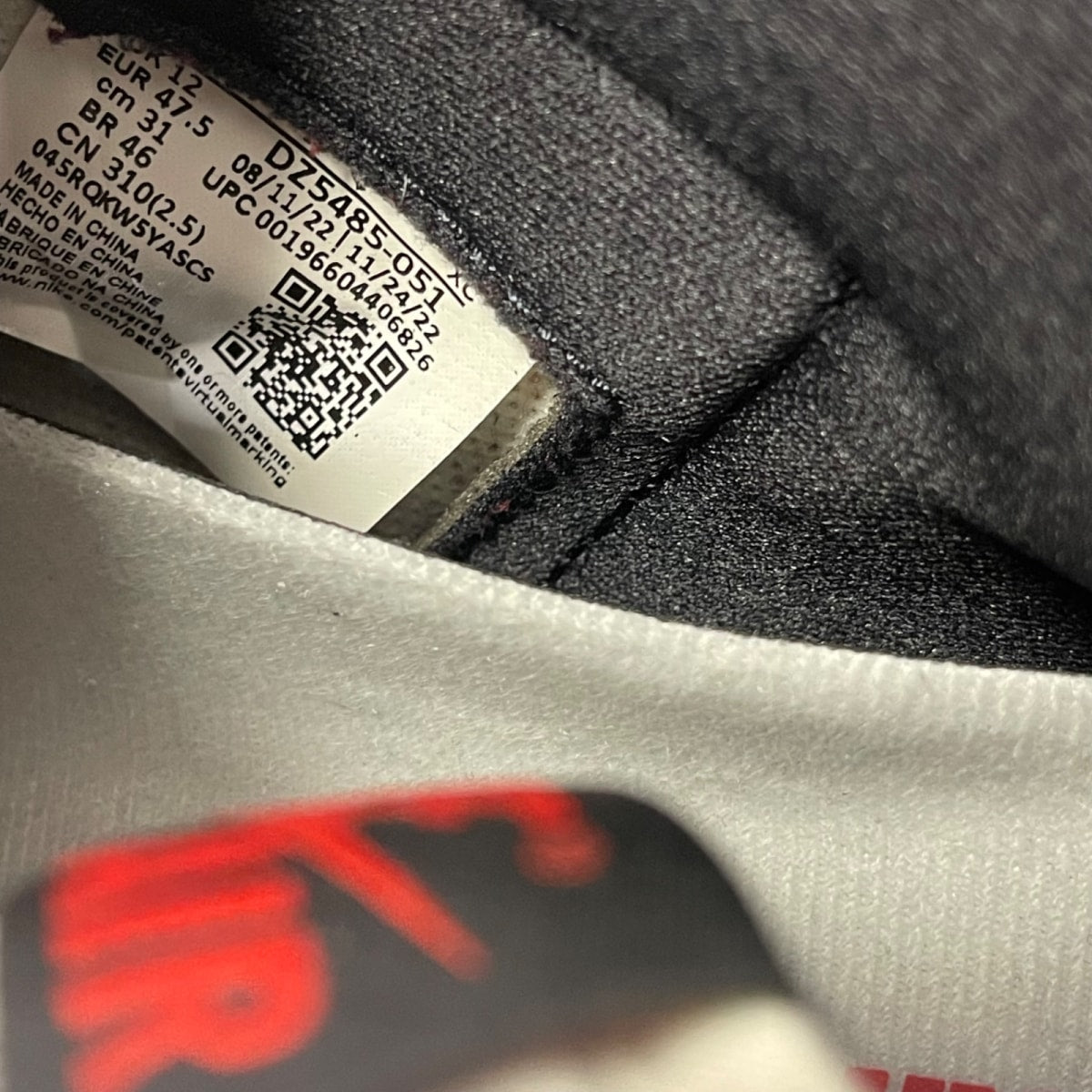 Jordan 1 Retro High OG Washed Black 13 (Moderately Worn Pre-Owned)JordanBlack/Fire Red/Light Smoke Grey/Sail - Image 6