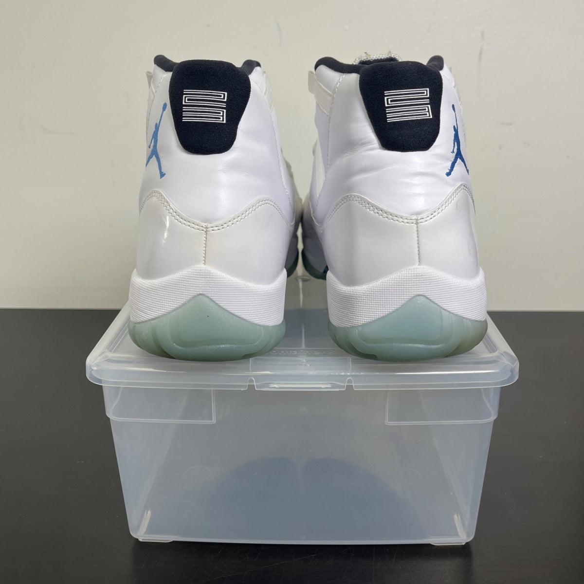 Jordan 11 Retro Legend Blue (2014) 14 (Moderately Worn Pre-Owned)JordanWhite/Black-Legend Blue - Image 4