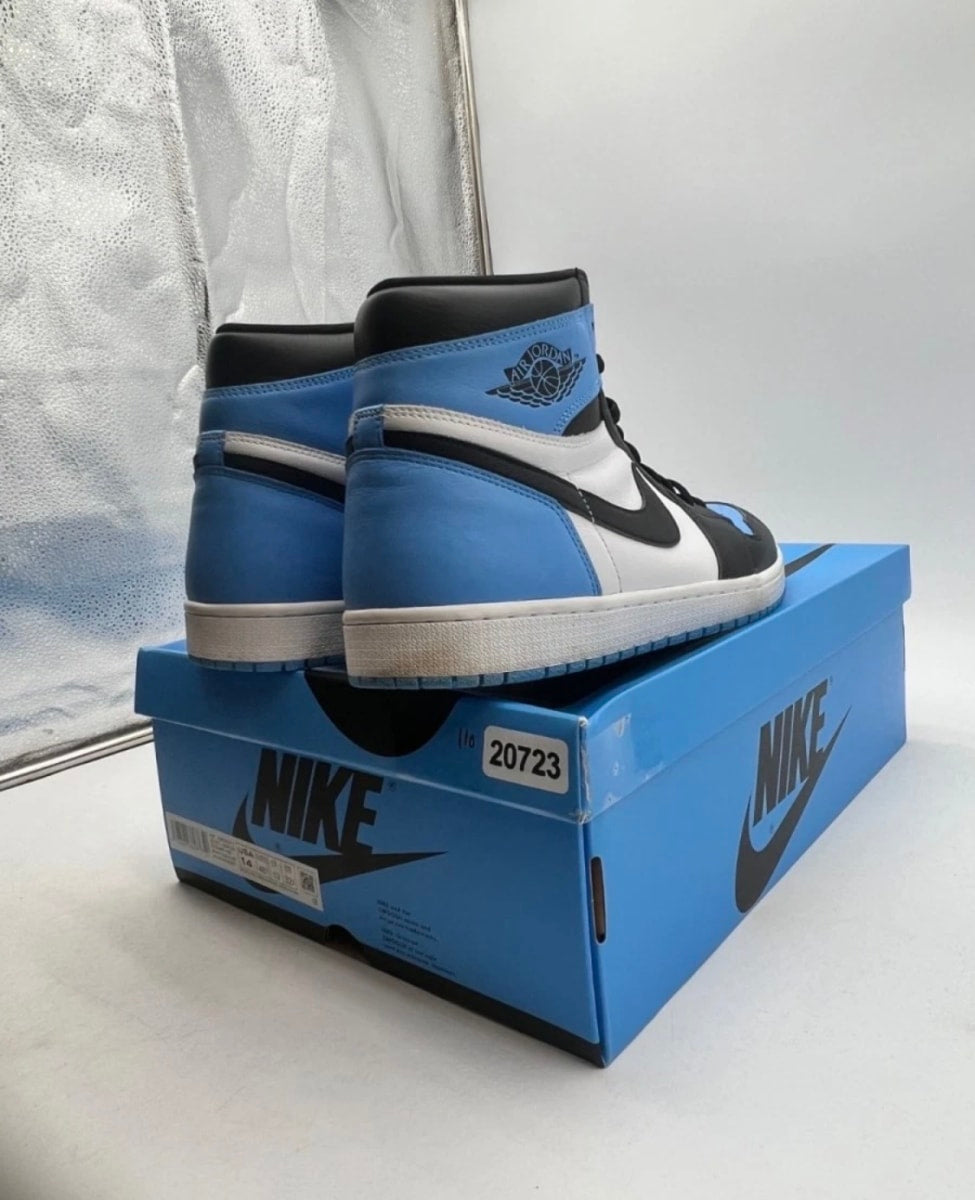 Jordan 1 Retro High OG UNC Toe 14 (Moderately Worn Pre-Owned)JordanUniversity Blue/Black/White - Image 3