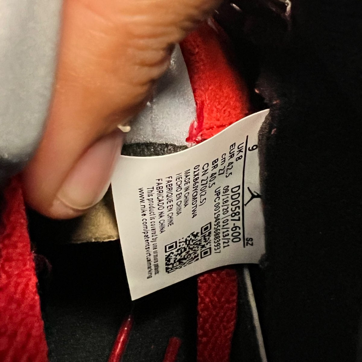 Jordan 5 Retro Raging Bull Red (2021) 9 (Lightly Worn Pre-Owned)JordanVarsity Red/Black-White - Image 4