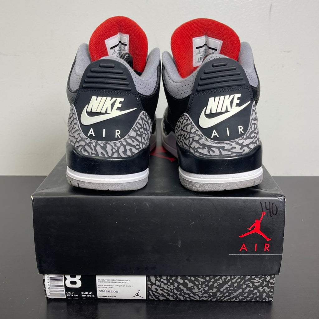 Jordan 3 Retro Black Cement (2018) 8 (Moderately Worn Pre-Owned)JordanBlack/Fire Red-Cement Grey-White - Image 4