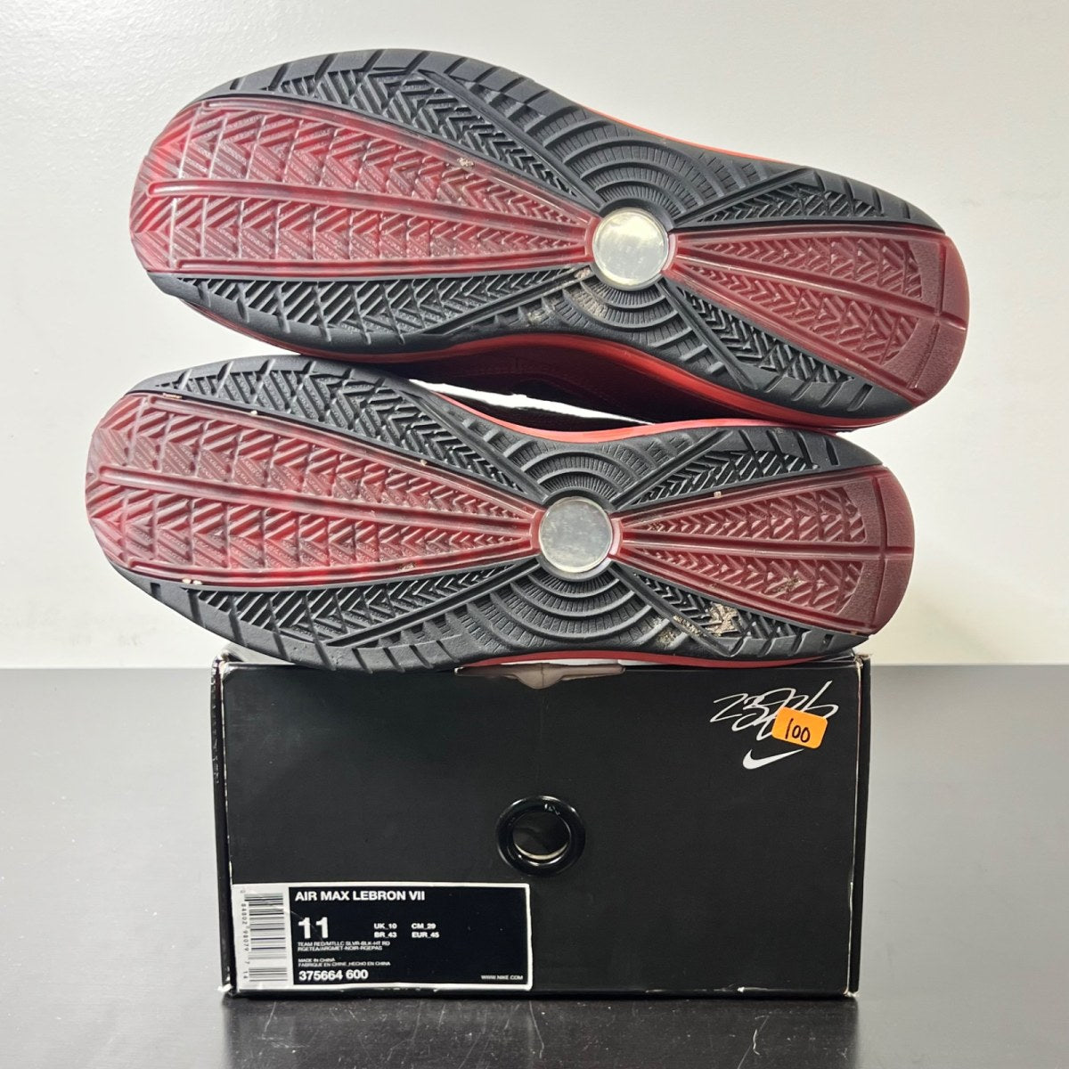 Nike LeBron 7 Christmas (2009) 11 (Moderately Worn Pre-Owned)NikeTeam Red/Metallic Silver-Black-Hot Red - Image 6