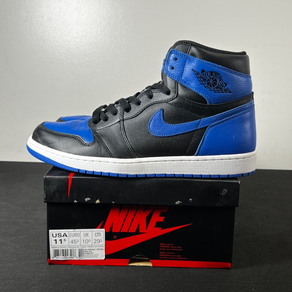 Jordan 1 Retro Royal (2017) 11.5 (Lightly Worn Pre-Owned)JordanBlack/Varsity Royal-White - Image 3