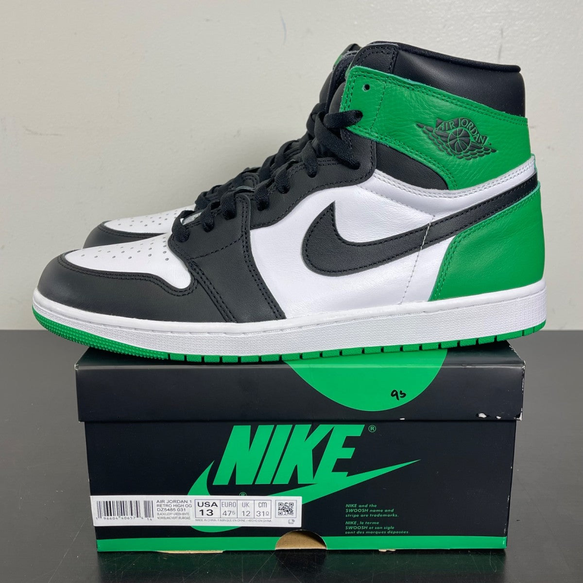 Jordan 1 Retro High OG Lucky Green 13 (Moderately Worn Pre-Owned)JordanBlack/Lucky Green-White - Image 3