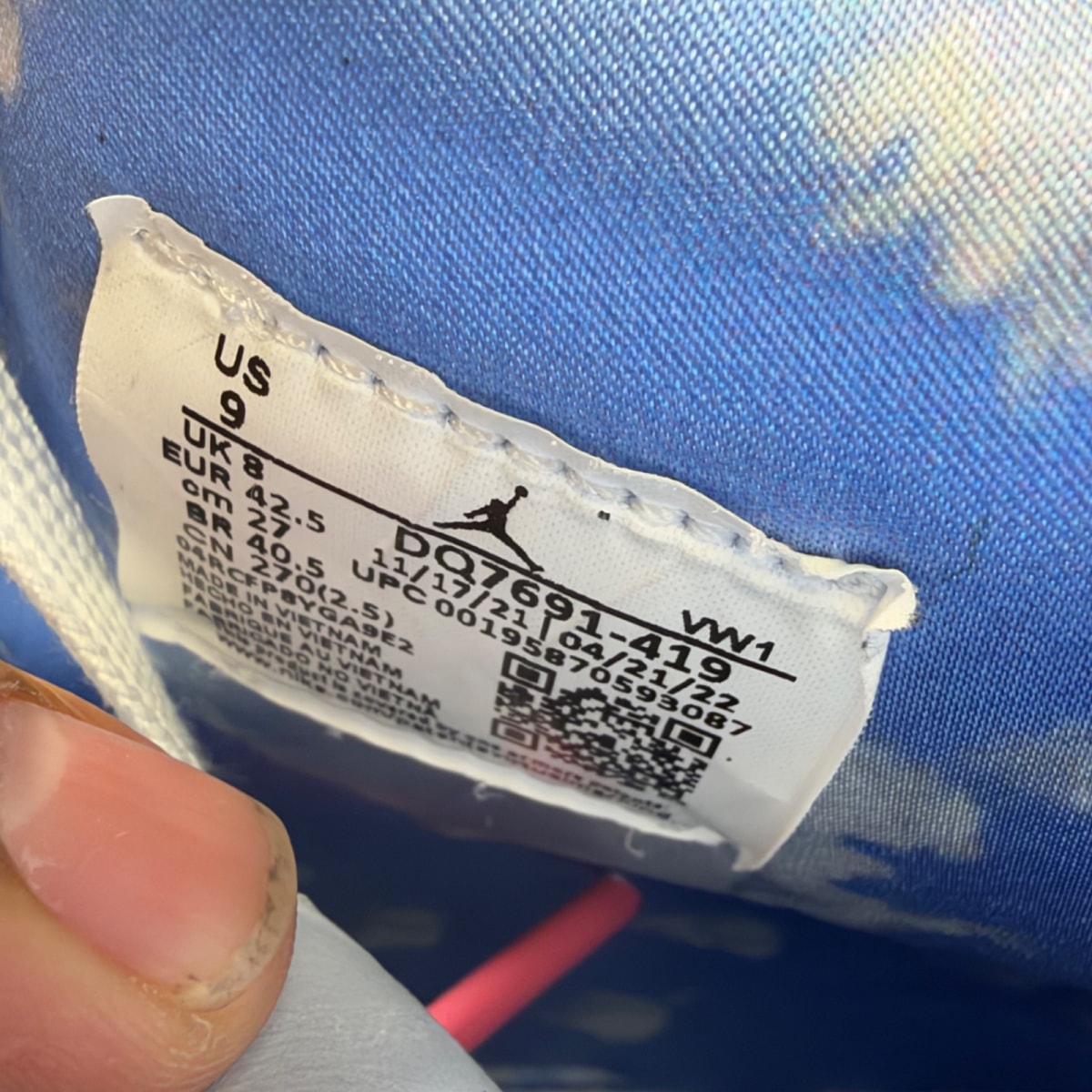 Jordan 2 Retro J Balvin (Size 9) - Image 7