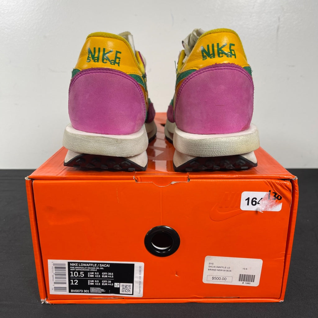 Nike LD Waffle sacai Pine Green 10.5 (Moderately Worn Pre-Owned)NikePine Green/Clay Orange-Del Sol-Bright Magenta - Image 4