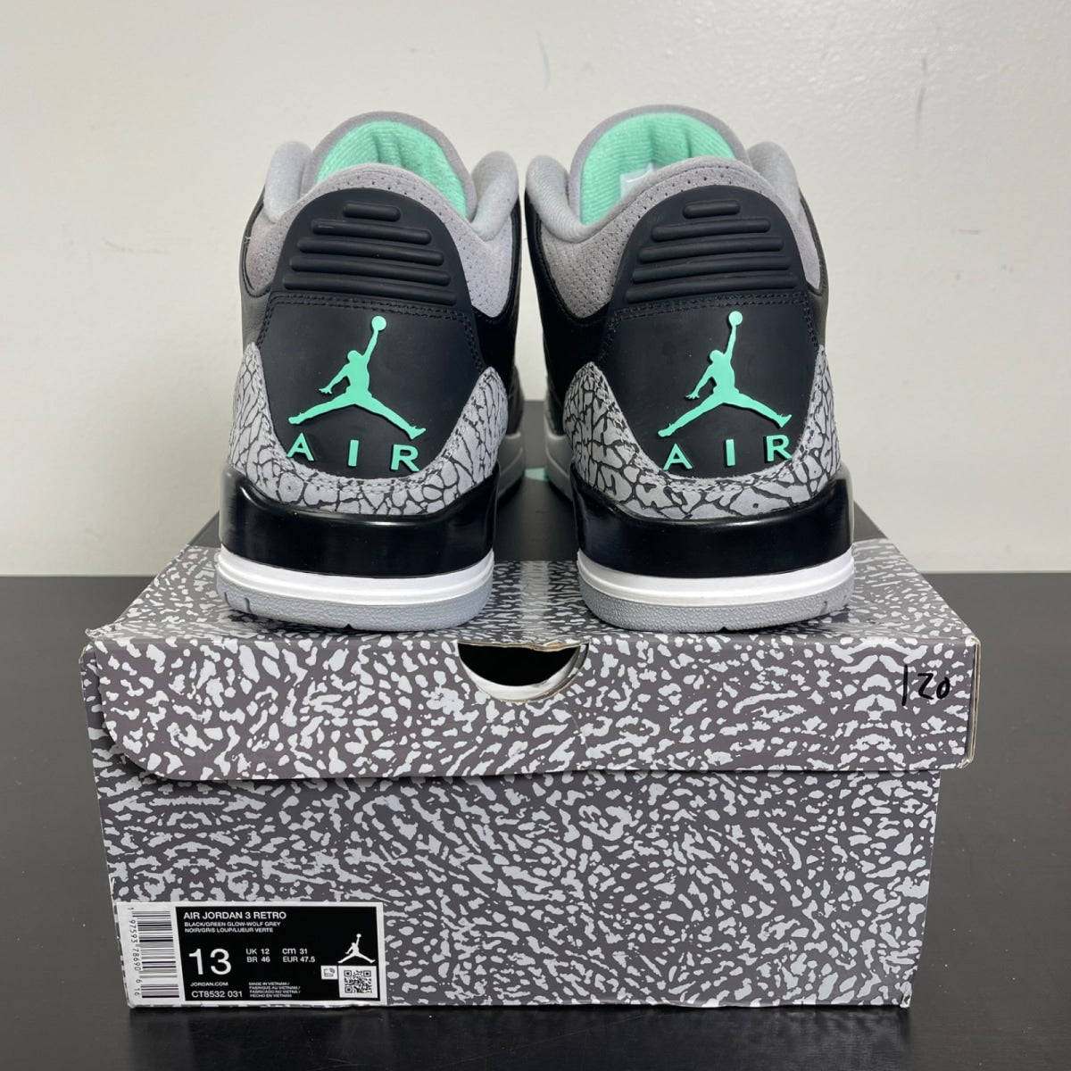 Jordan 3 Retro Green Glow 13 (Moderately Worn Pre-Owned)JordanBlack/Green Glow/Wolf Grey/White - Image 4