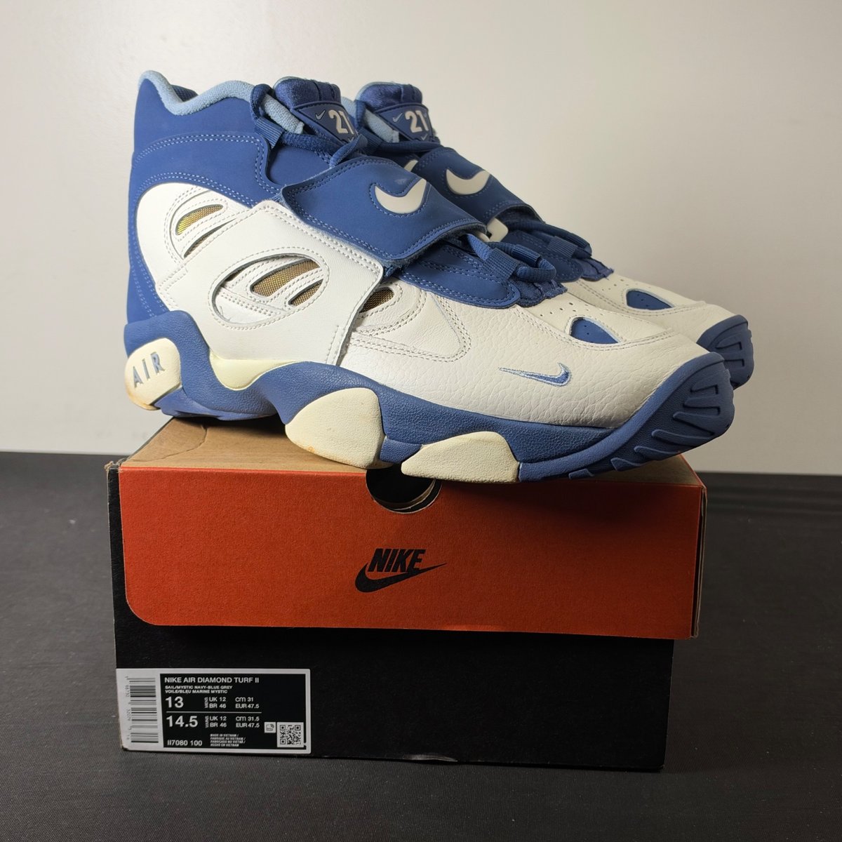 Nike Air Diamond Turf 2 Royals (Size 13) - aux