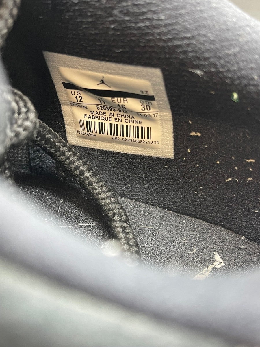 Jordan 11 Retro Low Barons 12 (Moderately Worn Pre-Owned) - Image 8