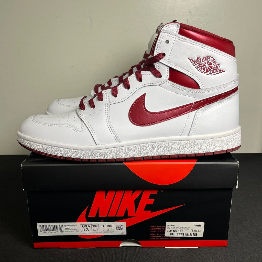 Jordan 1 Retro High '85 OG Metallic Burgundy (Size 13) - aux