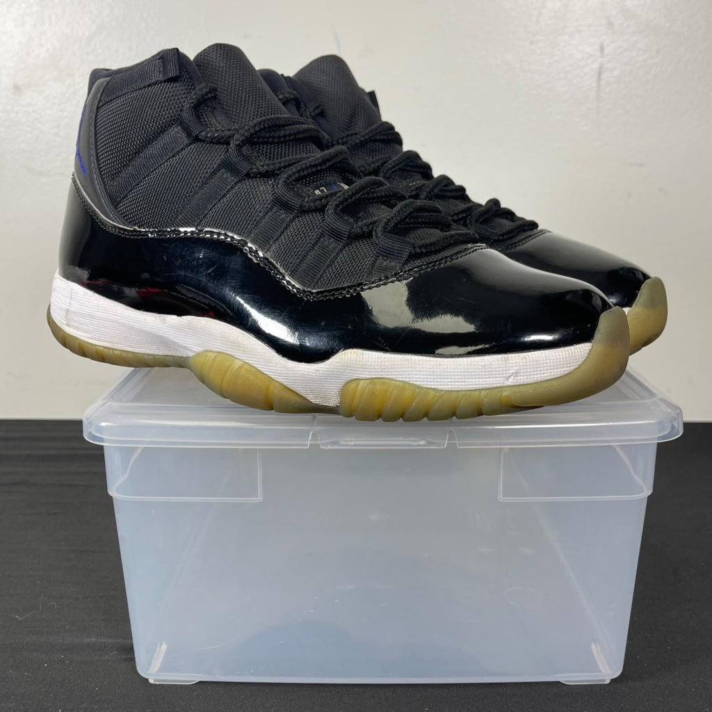 Jordan 11 Retro Space Jam (2016) 8 (Moderately Worn Pre-Owned)JordanBlack/Dark Concord-White - Image 1