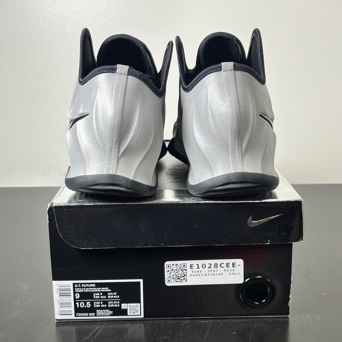 Nike GT Future Metallic Silver 9 (Lightly Worn Pre-Owned)NikeMetallic Silver/Black/White - Image 6
