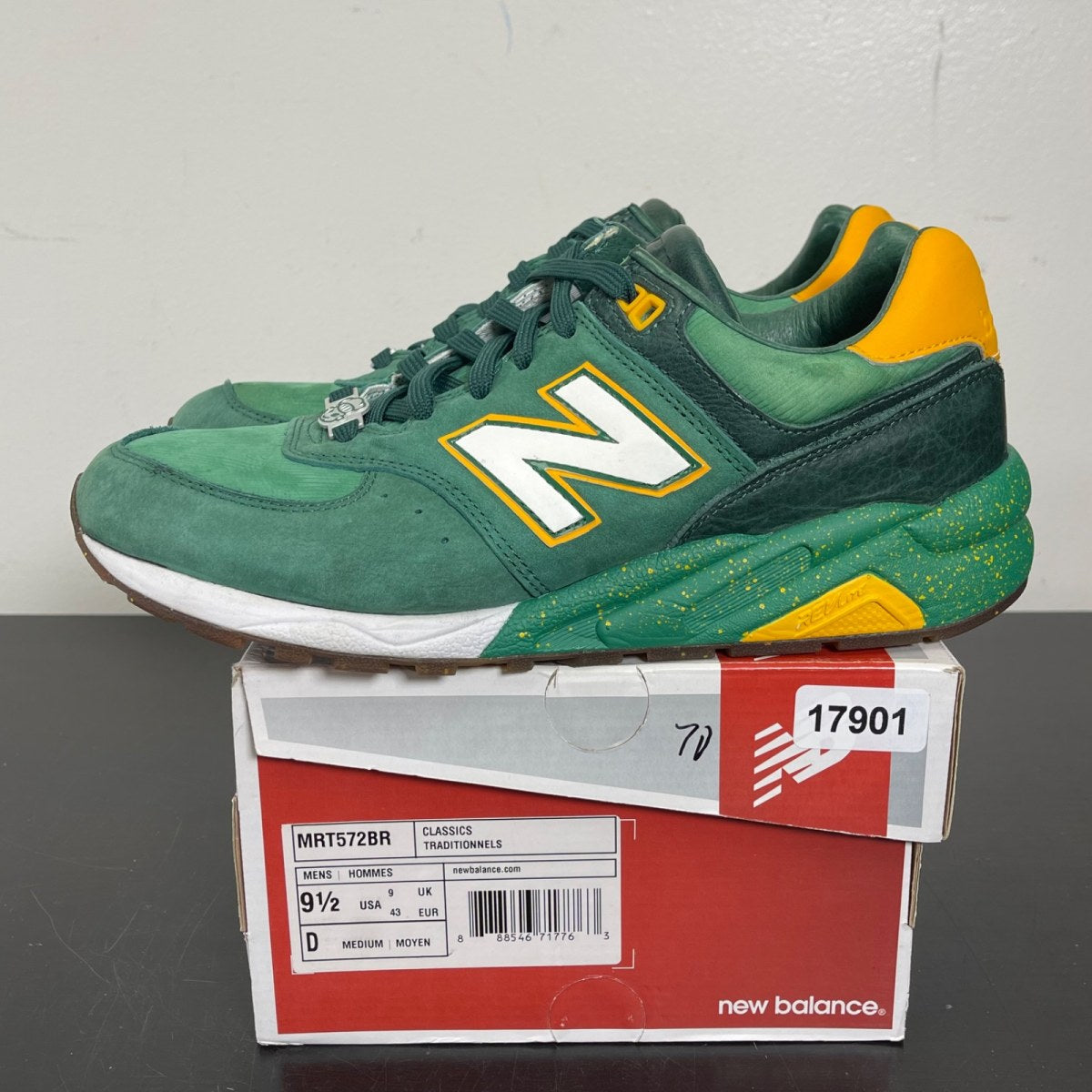 New Balance 572 Burn Rubber Vernors 9.5 (Moderately Worn Pre-Owned)New BalanceGreen/Yellow - Image 3