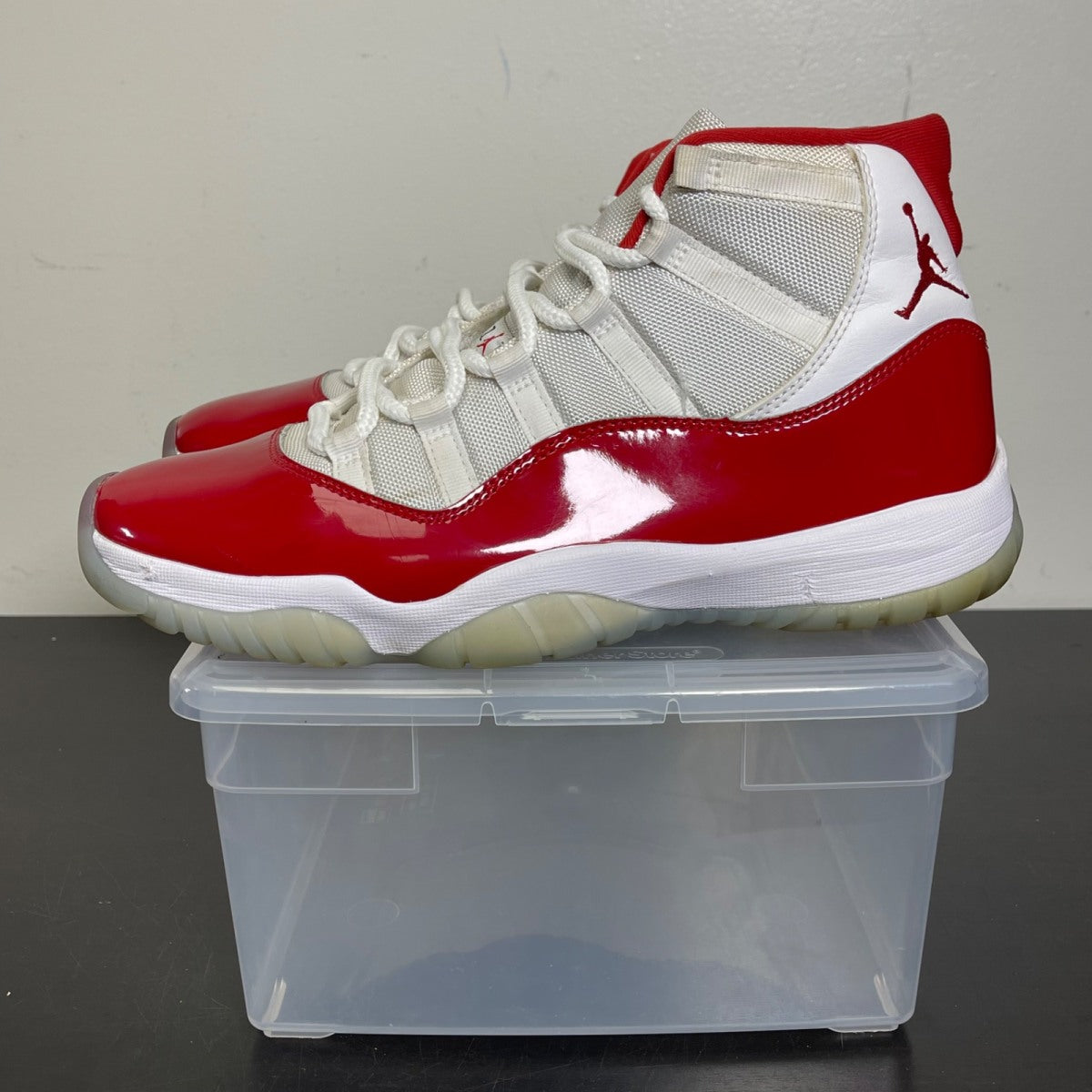Jordan 11 Retro Cherry (2022) 11 (Moderately Worn Pre-Owned)JordanWhite/Varsity Red/Black - Image 3
