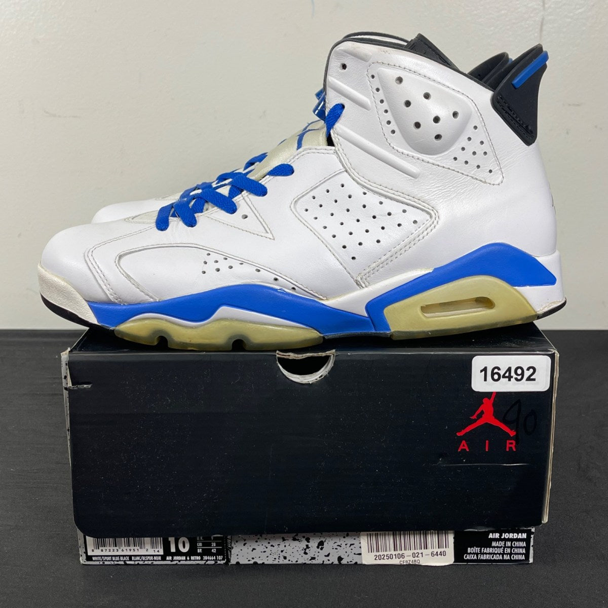 Jordan 6 Retro Sport Blue (2014) 10 (Moderately Worn Pre-Owned)JordanWhite/Sport Blue-Black - Image 3