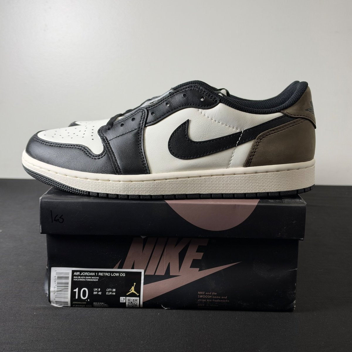 Jordan 1 Retro Low OG Mocha (Size 10) - aux