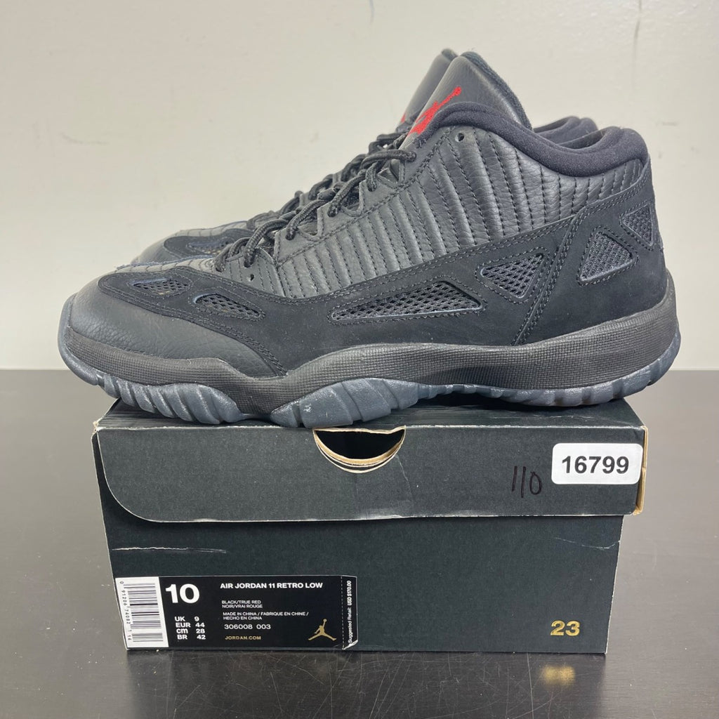 Jordan 11 Retro Low IE Referee (2015) 10 (Moderately Worn Pre-Owned)JordanBlack/True Red - Image 3