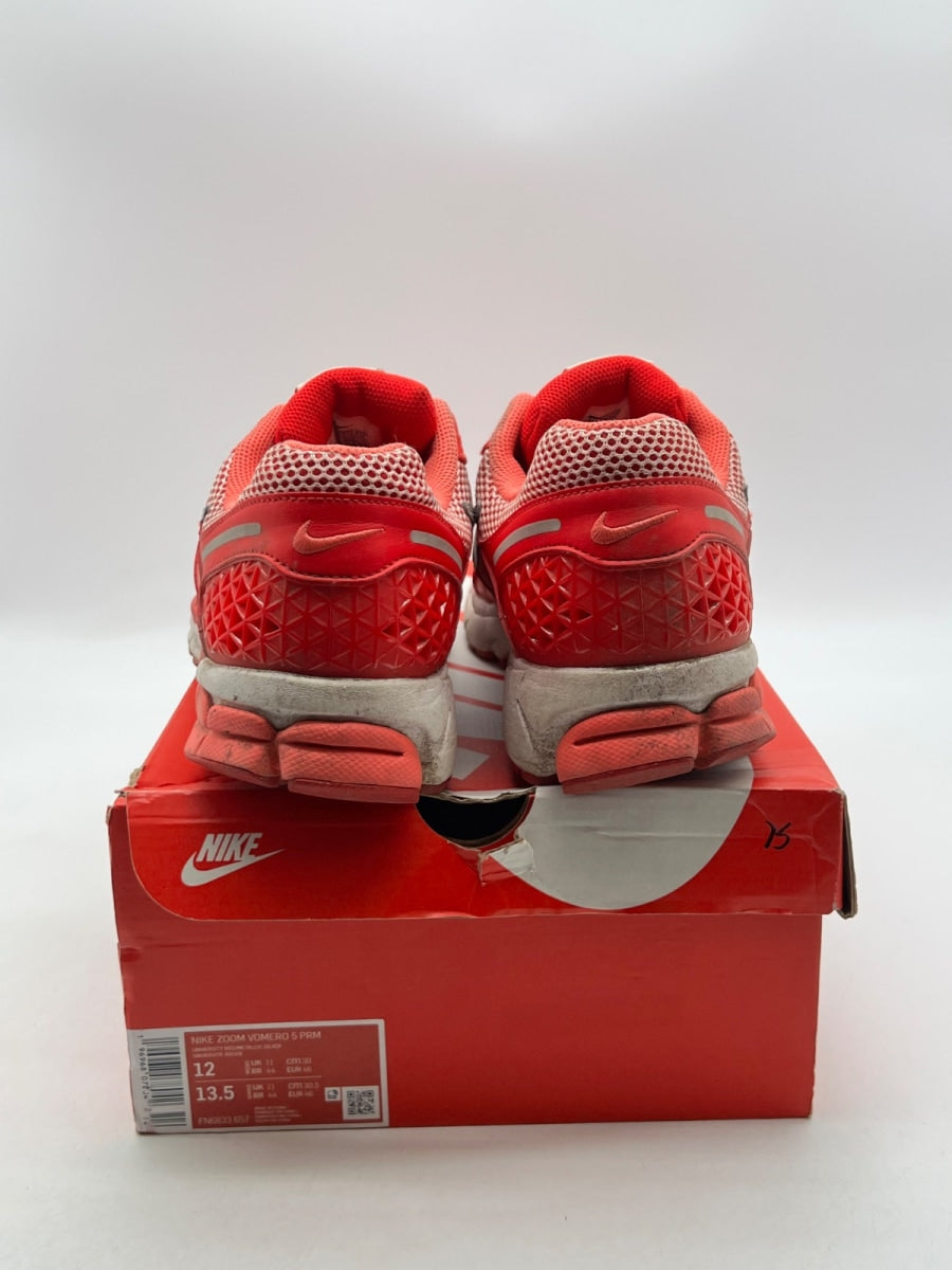Nike Zoom Vomero 5 SP University Red 12 (Moderately Worn Pre-Owned)NikeUniversity Red/Metallic Silver/Washed Coral/Magic Ember/Summit White - Image 3