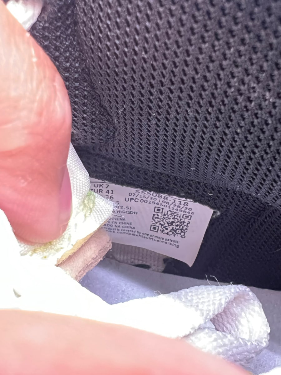Jordan 1 Retro High White Black Volt University Gold 8 (Lightly Worn Pre-Owned) - Image 7
