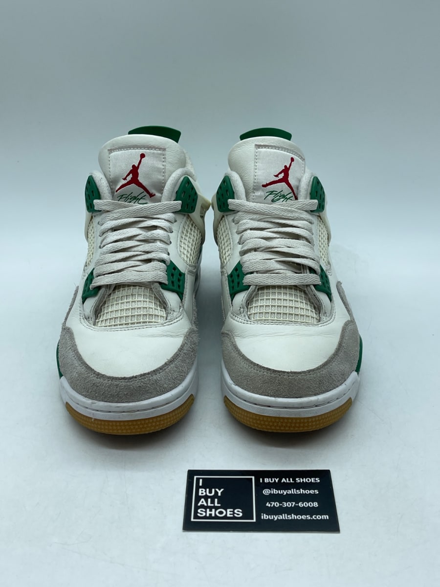Jordan 4 Retro SB Pine Green 8 (Moderately Worn Pre-Owned) - Image 2