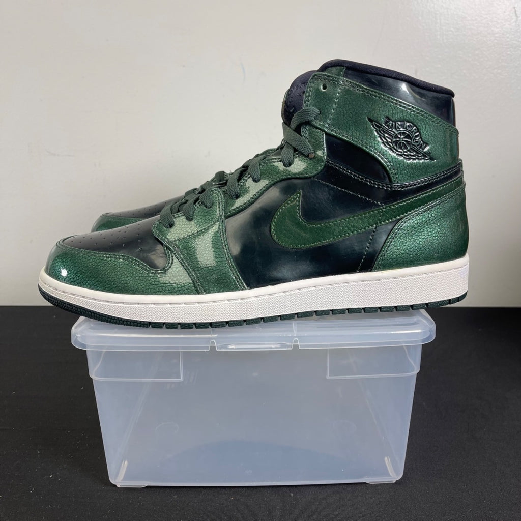Jordan 1 Retro Grove Green 13 (Moderately Worn Pre-Owned)JordanGrove Green/Black-White - Image 3