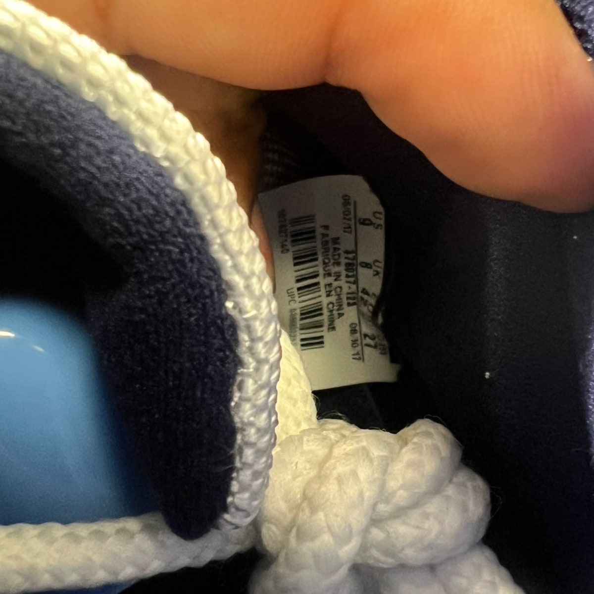 Jordan 11 Retro UNC Win Like 82 9 (Lightly Worn Pre-Owned)JordanWhite/University Blue-Midnight Navy - Image 7