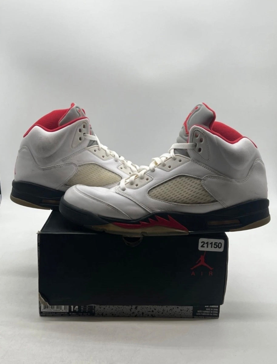 Jordan 5 Retro Fire Red (2013) 14 (Heavily Worn Pre-Owned)JordanWhite/Fire Red-Black - Image 1