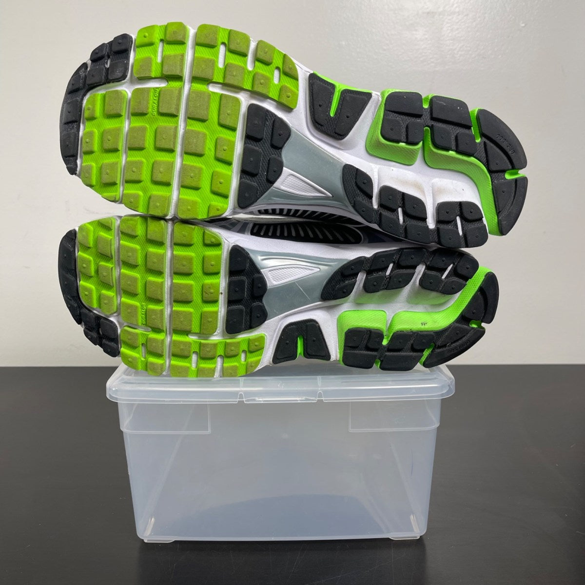 Nike Zoom Vomero 5 Electric Green Black 12 (Moderately Worn Pre-Owned)NikeElectric Green/Black-Sail - Image 5