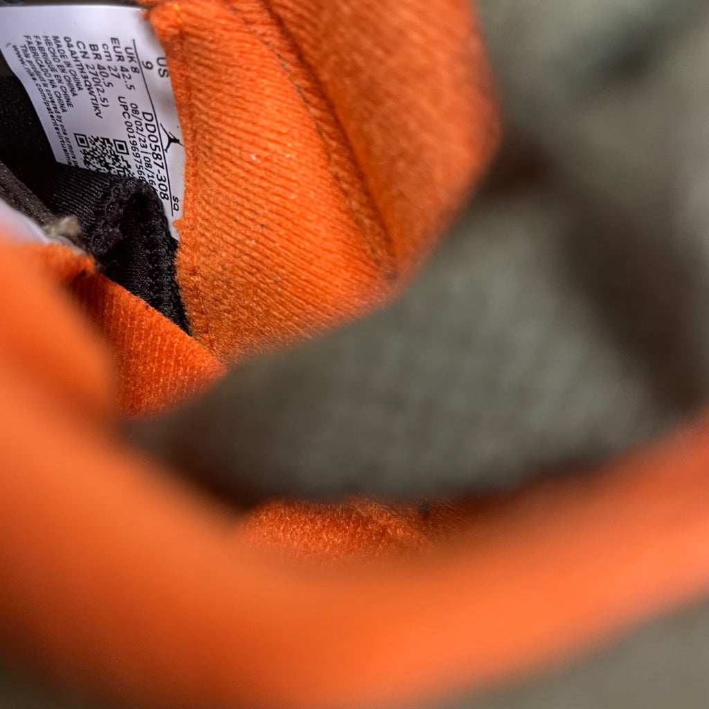 Jordan 5 Retro Olive (2024) 9 (Moderately Worn Pre-Owned)JordanArmy Olive/Solar Orange - Image 6