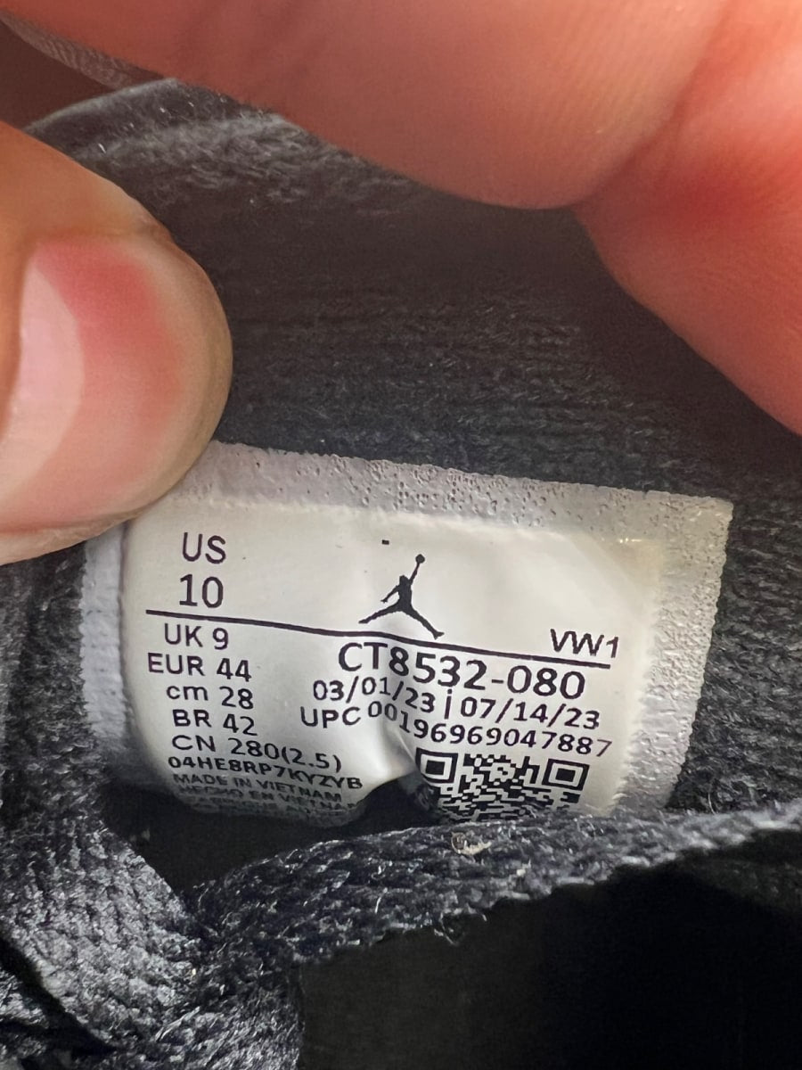 Jordan 3 Retro Fear Pack (2023) 10 (Moderately Worn Pre-Owned)JordanNight Stadium/Total Orange-Black-Flat Pewter-Neutral Grey - Image 7