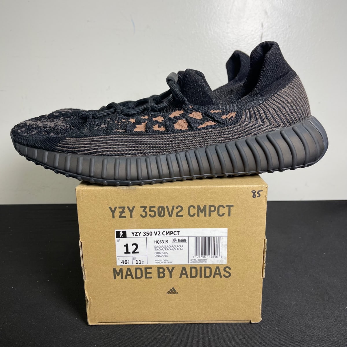 adidas Yeezy 350 V2 CMPCT Slate Carbon (Size 12) - aux