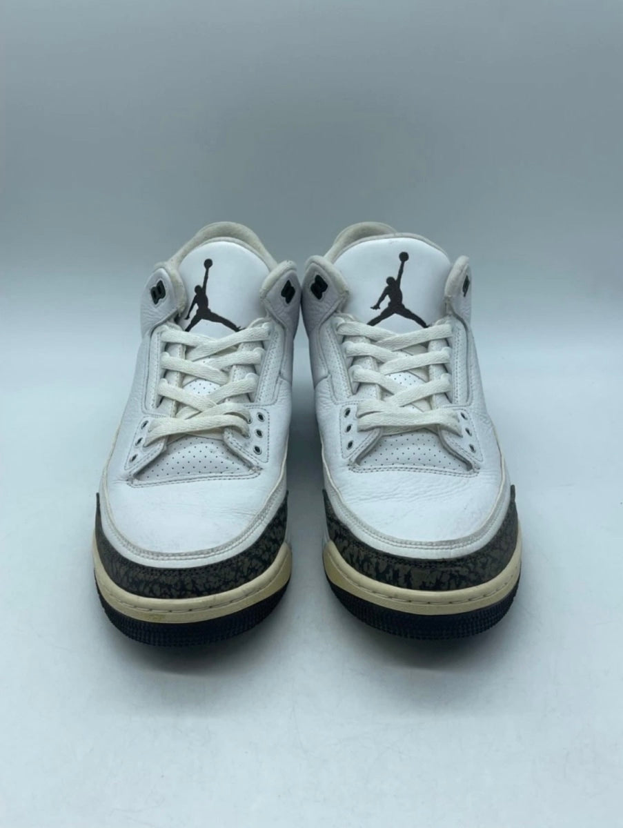 Jordan 3 Retro Mocha (2018) 13 (Heavily Worn Pre-Owned)JordanWhite/Dark Mocha-Chrome - Image 2