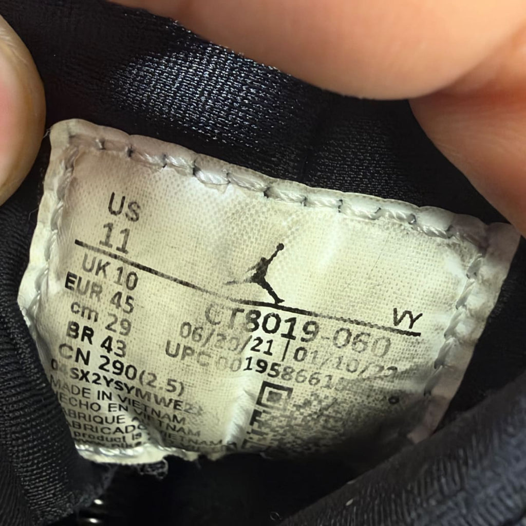 Jordan 9 Retro Particle Grey (Size 11) - aux