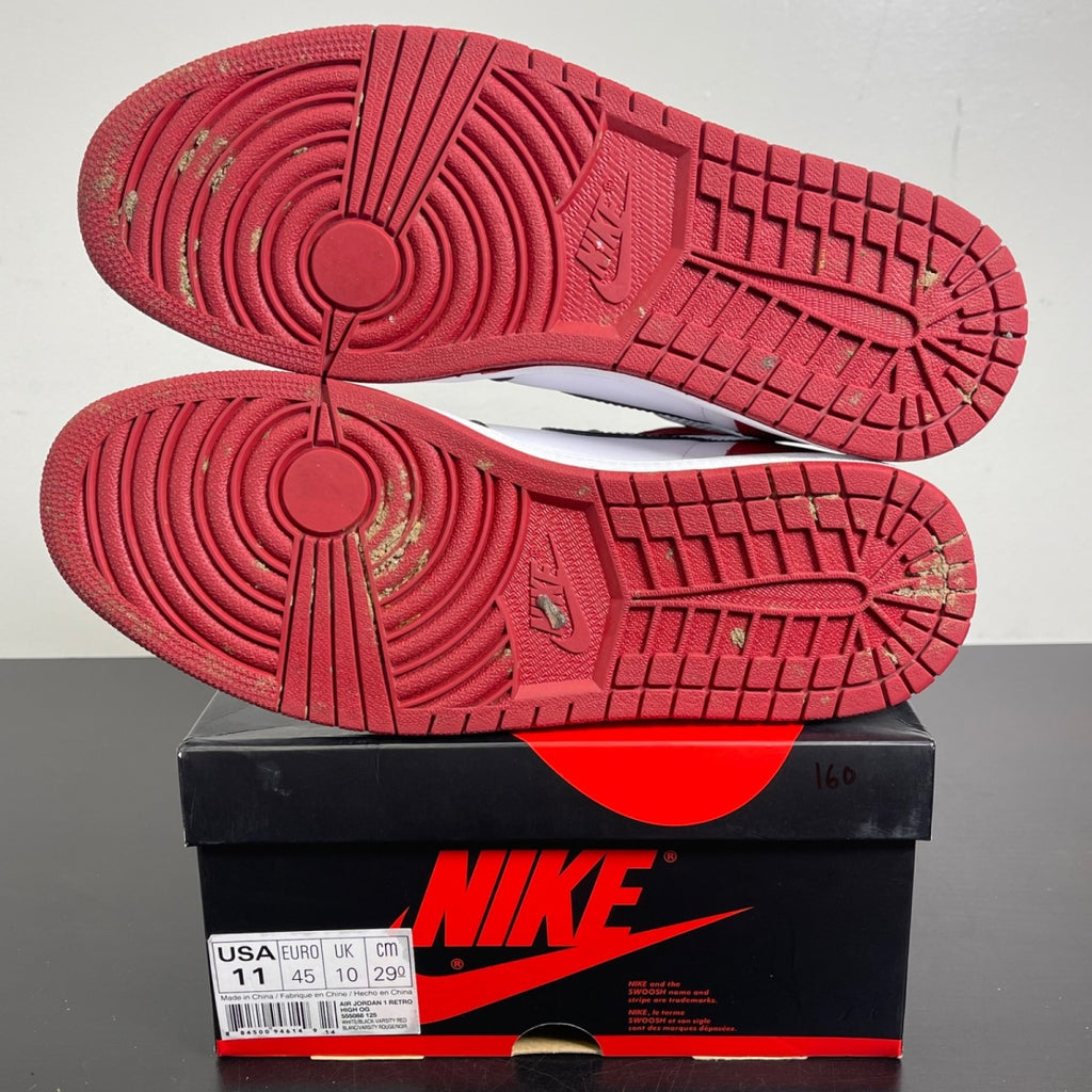 Jordan 1 Retro Black Toe (2016) 11 (Moderately Worn Pre-Owned)JordanWhite/Varsity Red/Black - Image 5