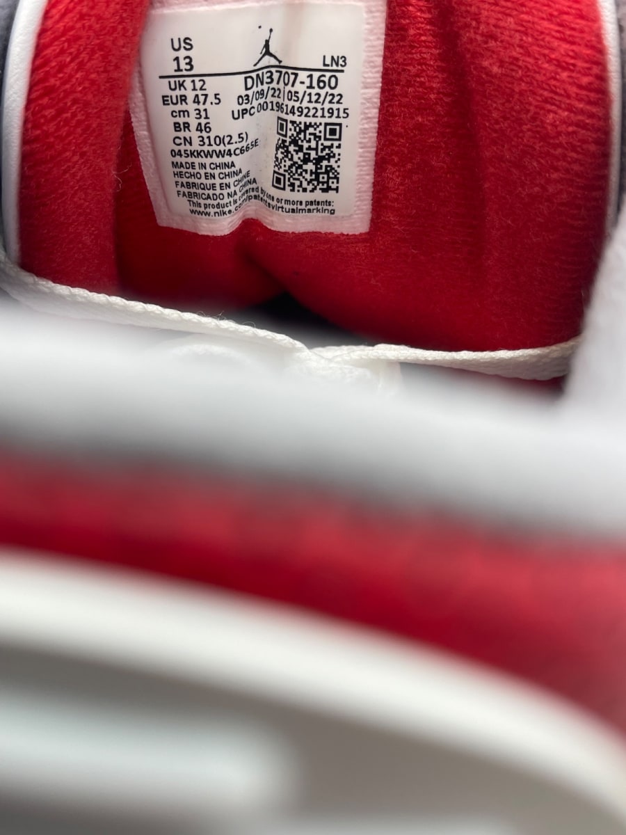 Jordan 3 Retro Fire Red (2022) 13 (Moderately Worn Pre-Owned)JordanWhite/Fire Red/Cement Grey/Black - Image 8