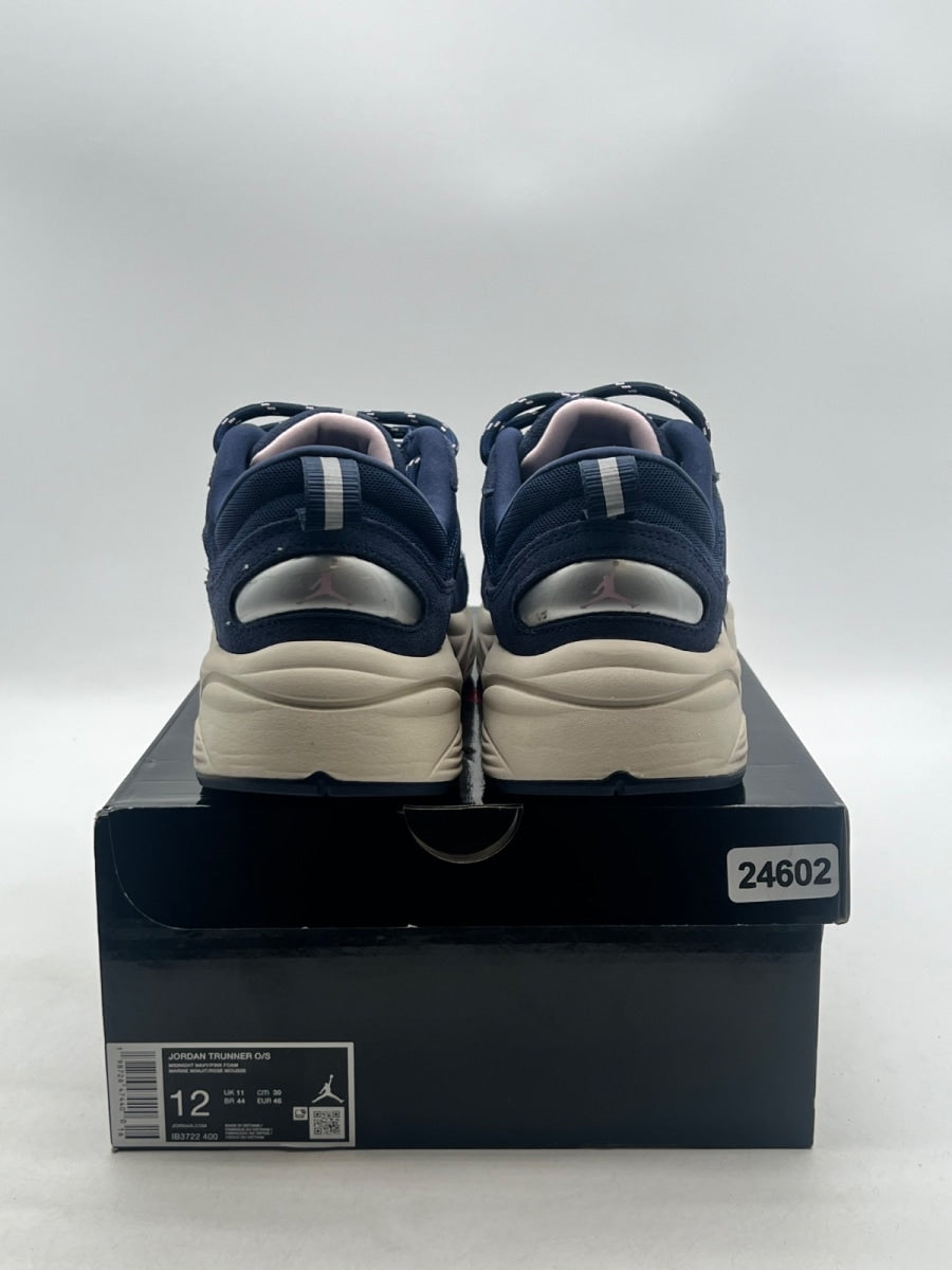 Jordan Trunner O/S Midnight Navy Light Orewood Brown 12 (Lightly Worn Pre-Owned)JordanMidnight Navy/Thunder Blue/Light Orewood Brown/Pink Foam - Image 3