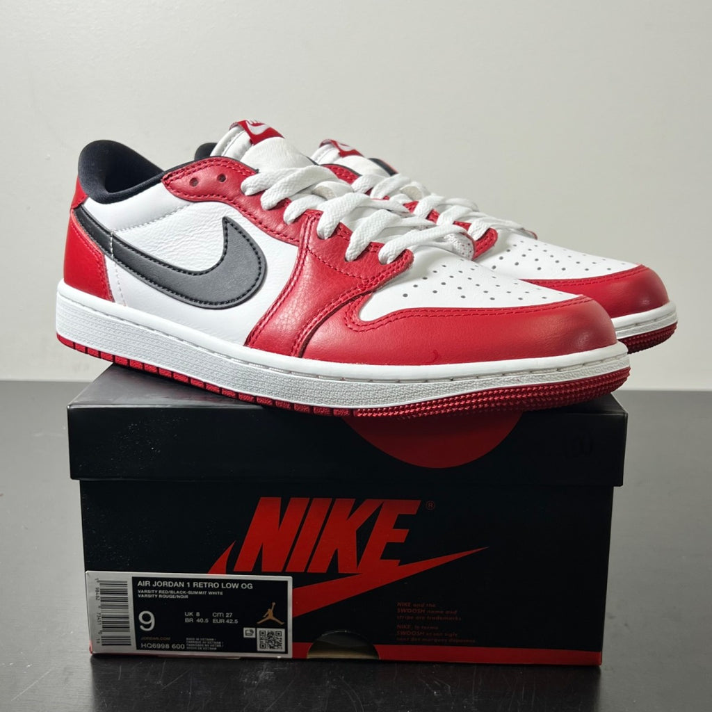 Jordan 1 Retro Low OG Chicago (2025) 9 (Lightly Worn Pre-Owned)JordanVarsity Red/Black/Summit White - Image 1
