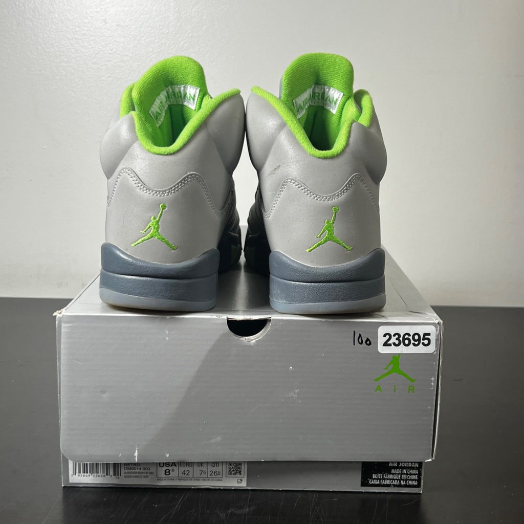 Jordan 5 Retro Green Bean (2022) 8.5 (Moderately Worn Pre-Owned)JordanSilver/Green Bean-Flint Grey - Image 4