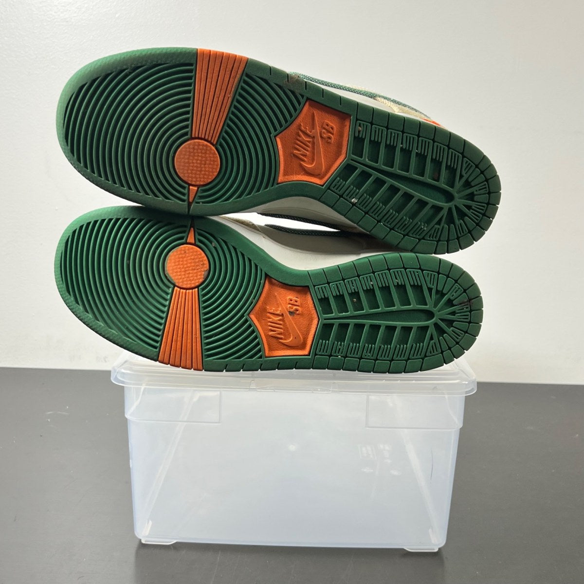 Nike SB Dunk Low Jarritos 8.5 (Lightly Worn Pre-Owned)NikePhantom/Safety Orange-Malachite - Image 5