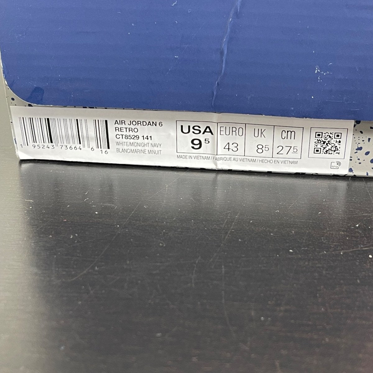 Jordan 6 Retro Midnight Navy (2022) 9.5 (Moderately Worn Pre-Owned)JordanWhite/Midnight Navy - Image 7