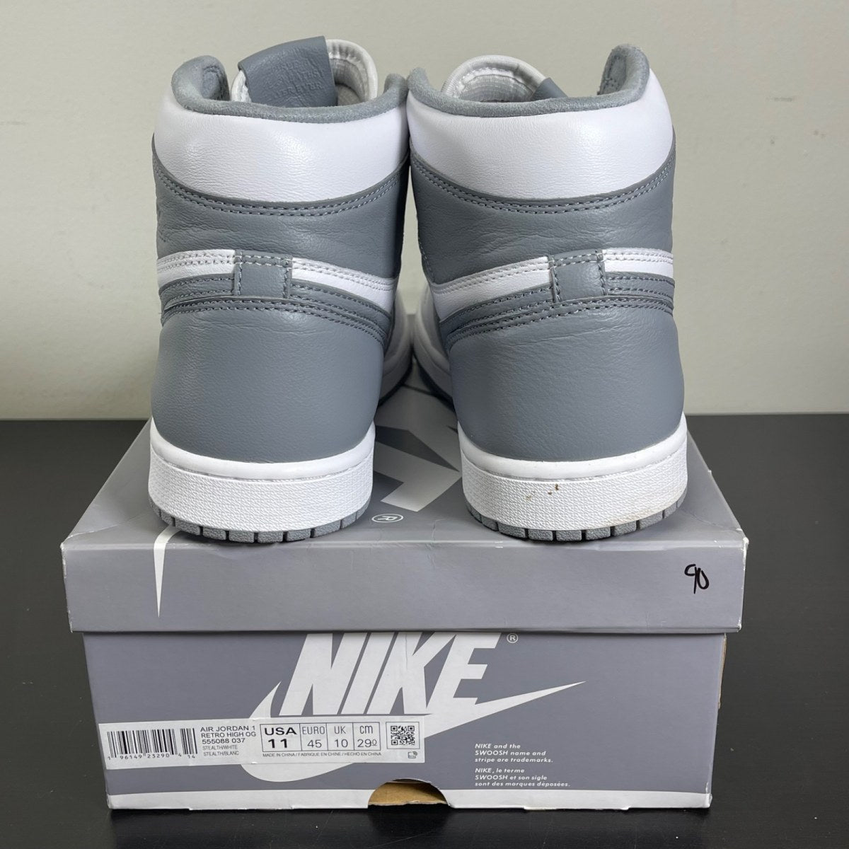 Jordan 1 Retro High OG Stealth 11 (Moderately Worn Pre-Owned)JordanStealth/White - Image 3