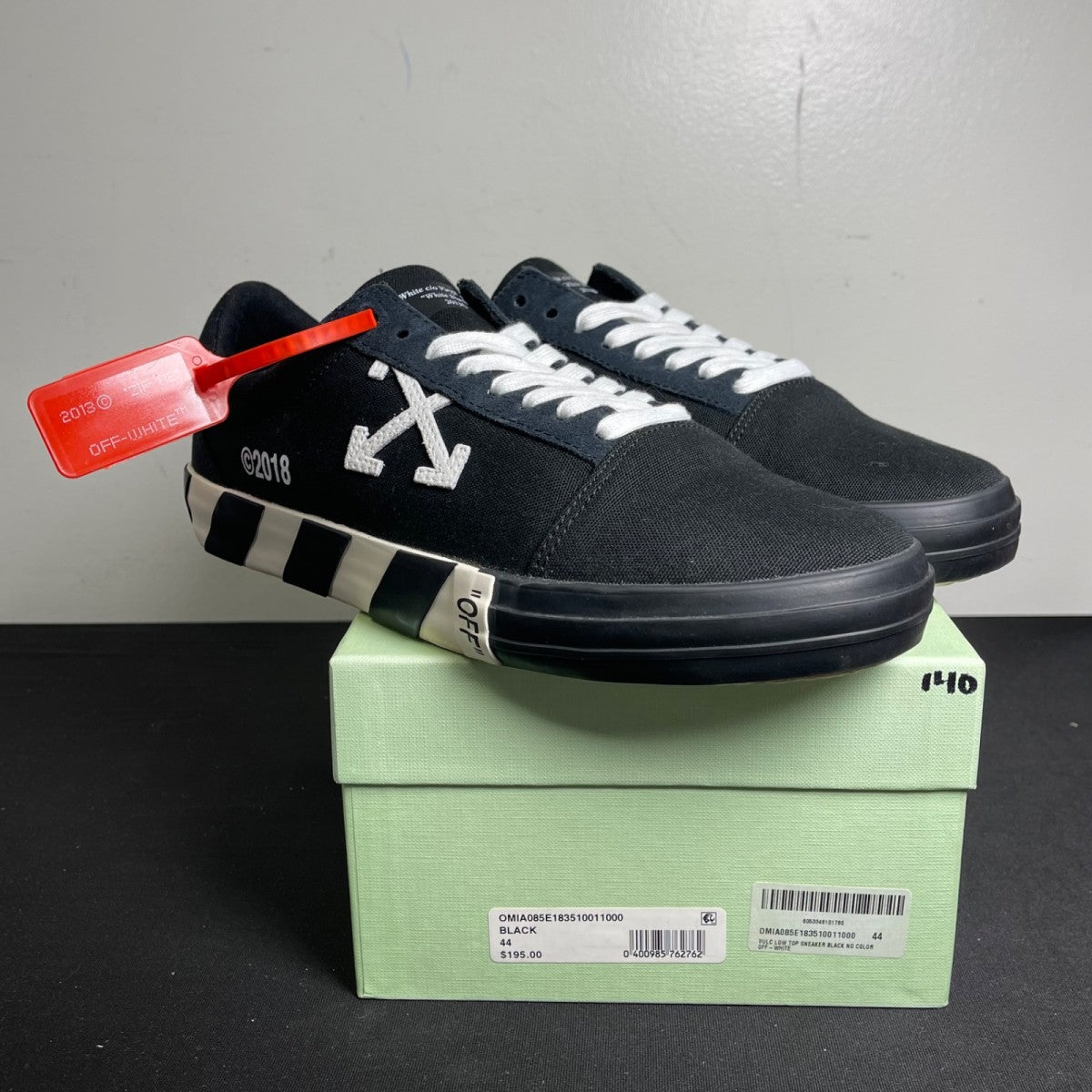OFF-WHITE Vulc Low Black (Size 44) - Image 1