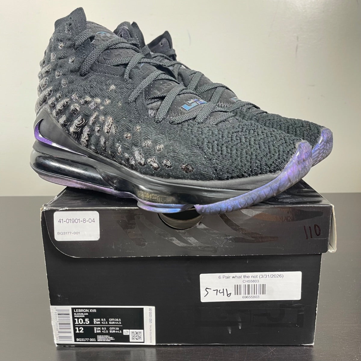 Nike LeBron 17 Global Currency 10.5 (Moderately Worn Pre-Owned)NikeBlack/Black - Image 1
