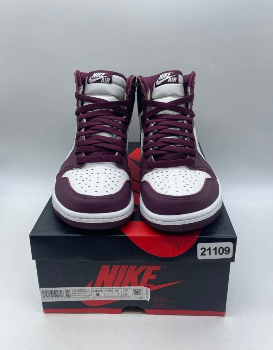 Jordan 1 Retro High OG Bordeaux 8 (Lightly Worn Pre-Owned)JordanBordeaux/White-Metallic Silver - Image 2