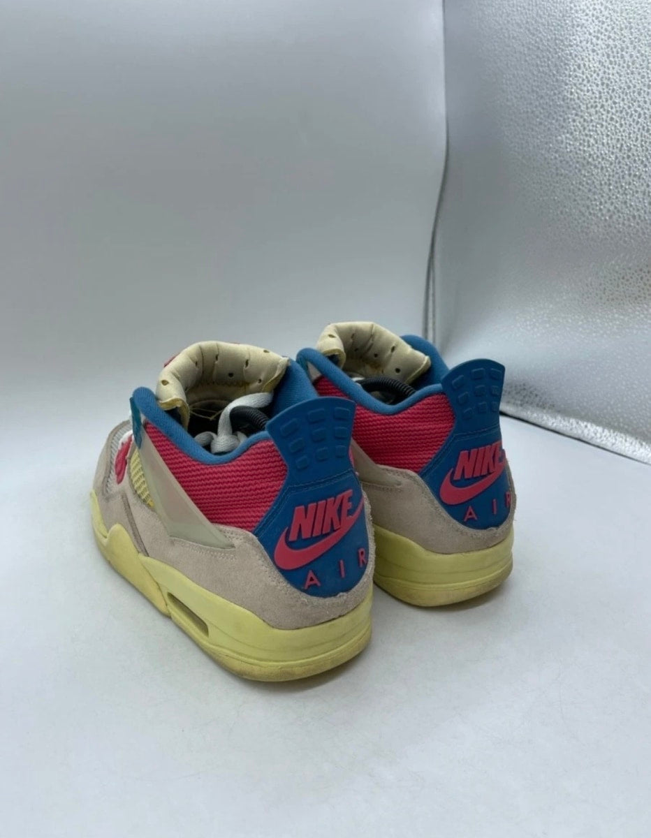 Jordan 4 Retro Union Guava Ice 9.5 (Lightly Worn Pre-Owned)JordanGuava Ice/Light Bone-Brigade Blue-Light Fusion Red - Image 4