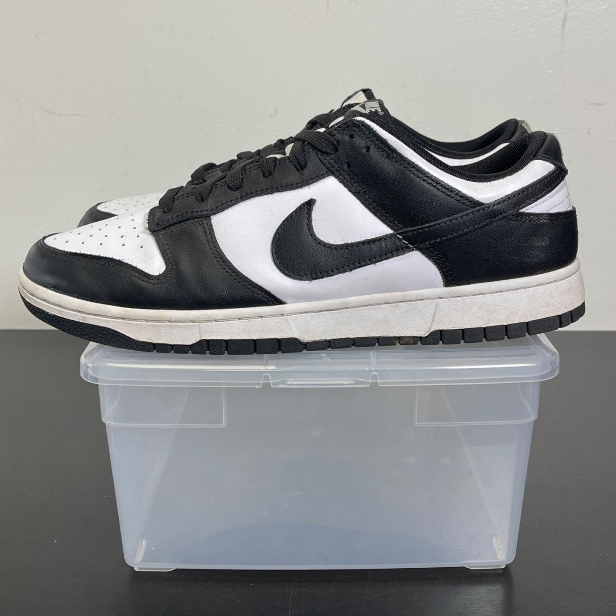 Nike Dunk Low Retro White Black Panda 12 (Moderately Worn Pre-Owned)NikeWhite/Black - Image 3