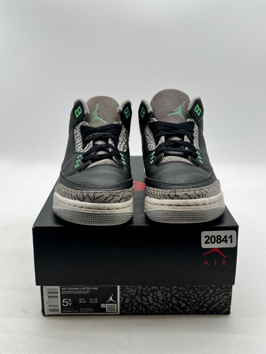Jordan 3 Retro Green Glow (GS) 5.5Y (Moderately Worn Pre-Owned) - Image 5
